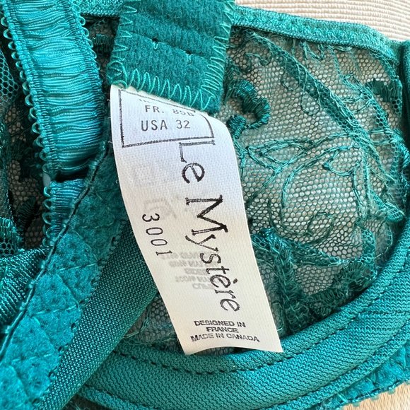 Sale! Vintage Balcony Bra Authentic 80's Green Lace bra by LE MYSTÈRE - Picture 13 of 14